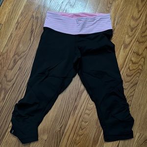 Lululemon crop 17” leggings sz 6